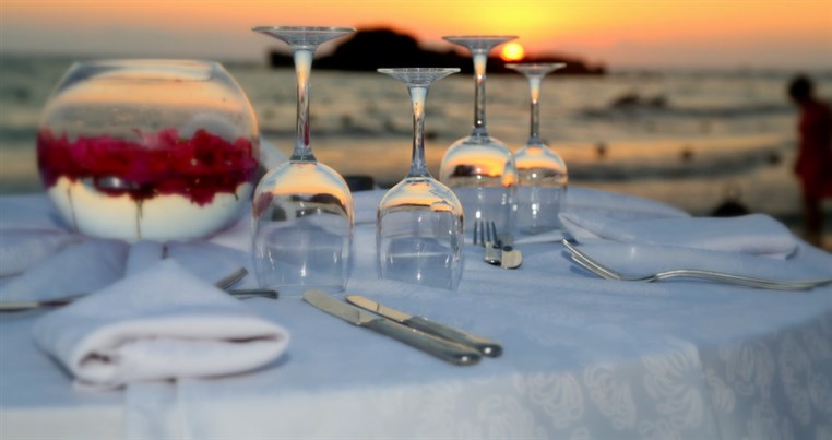 Romantic Dinner at Edde Sands